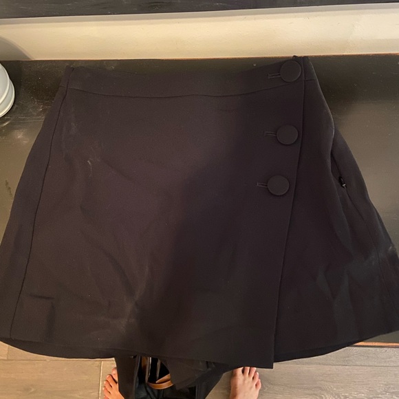 Aritzia skort - Picture 3 of 4